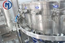 4000 瓶/小时全自动饮料/碳酸饮料/CSD清洗灌装旋盖三合一机（型号：DXGF18-18-6)